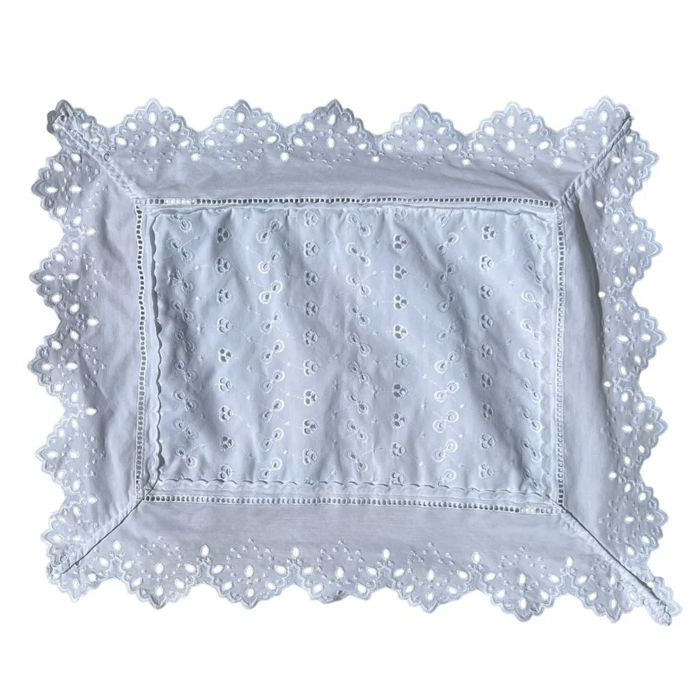 VTG Croscill White Eyelet Lace Cottagecore Accent Pillow Cover USA 18x22 GUC